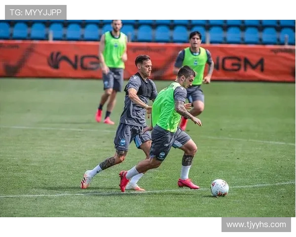 卡利亚里主场迎战费拉拉期待精彩对决与激烈竞争